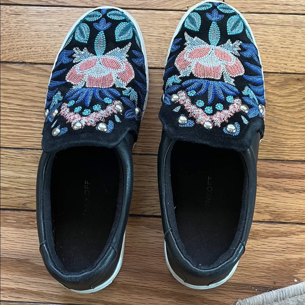 Rebecca Minkoff Floral Embroidered Slip-ons. Size 6